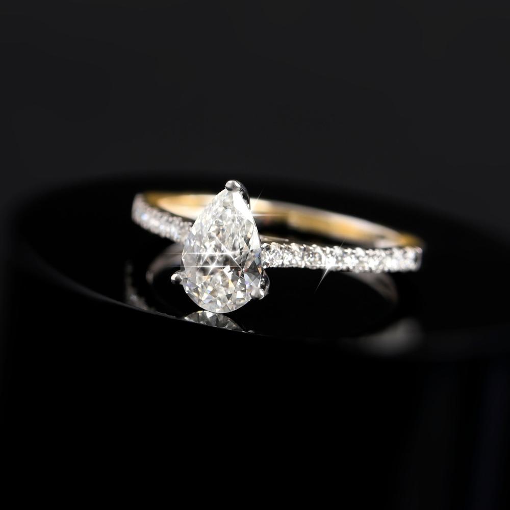 18ct Yellow Gold Lab-Grown Diamond Pear Solitaire 2.00ct