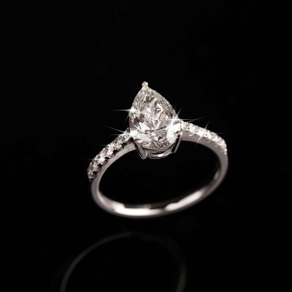 9ct White Gold Real Diamond Lab-Grown Ring, Pear Cut Diamond Shoulders 1.25ct